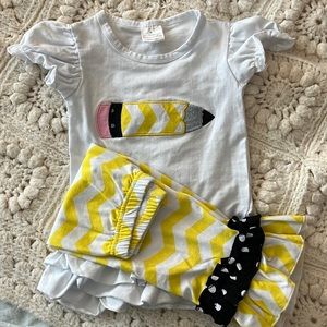 Cutest back to school outfit ✏️